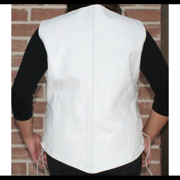 Ladies Braided Side Laces Motorcycle White Leather Concealed Carry Vest - Picture 3 of 5